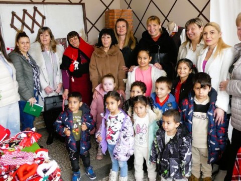 Традиционната изложба-конкурс „Баба Марта бързала, мартенички вързала“ зарадва жители и гости на Новоселец