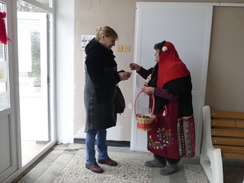 Традиционната изложба-конкурс „Баба Марта бързала, мартенички вързала“ зарадва жители и гости на Новоселец
