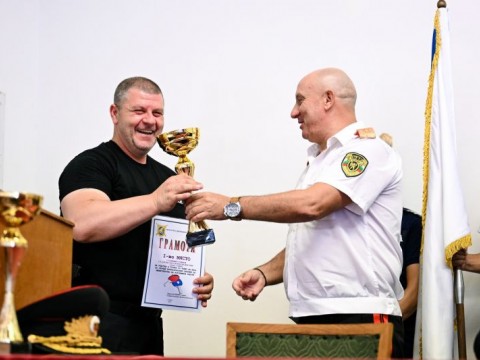 113 полицаи, експерти и пожарникари са наградени по случай професионалния празник на служителите в МВР