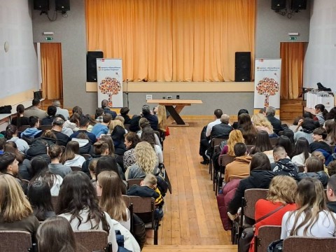 Варна и Сливен триумфират в националната надпревара по немски език