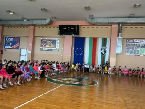 Спортни танци