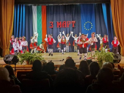 Шивачево и Твърдица отбелязаха тържествено 3 март