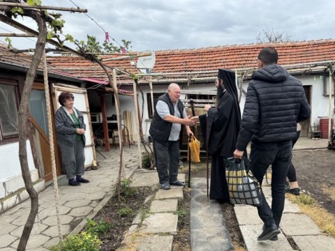 Сливенският митрополит Арсений посети Полски Градец 