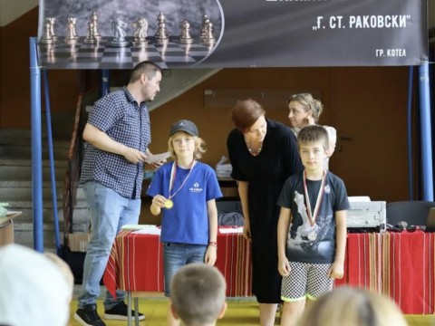 Олександр Кужилний триумфира в международния шахматен фестивал „Георги Раковски“ в Котел