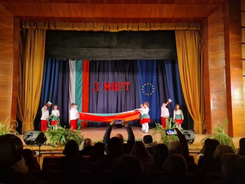 Шивачево и Твърдица отбелязаха тържествено 3 март