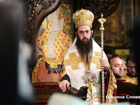 Кметът Стефан Радев пожела на новия сливенски митрополит да управлява с мъдрост 
