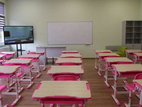 Нови класни стаи в ОУ в село Градец