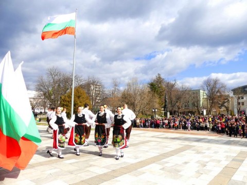 Нова Загора тържествено отбеляза 3 март – Деня на Освобождението на България