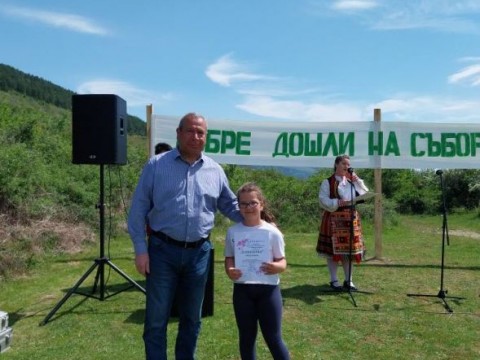 ChatGPT каза: Традиционна среща-събор събра жители на Козарево и Конаре край „Улищица“