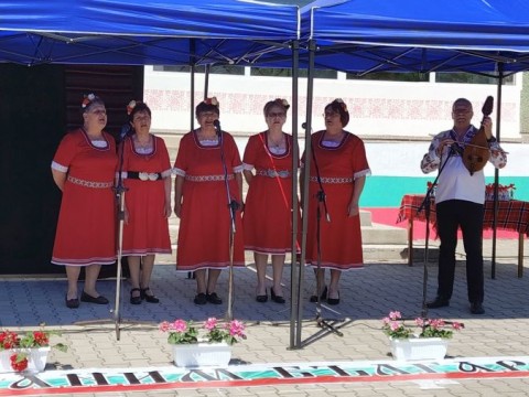 Тридневен празник в с. Новоселец събра традиции, фолклор и общностен дух