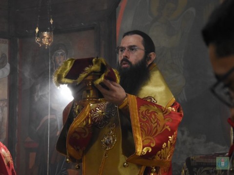 Живоприемни източник