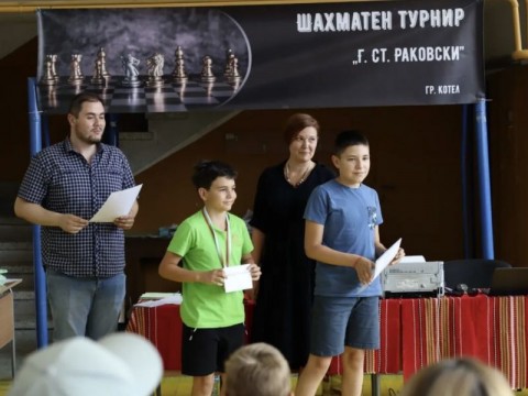 Олександр Кужилний триумфира в международния шахматен фестивал „Георги Раковски“ в Котел