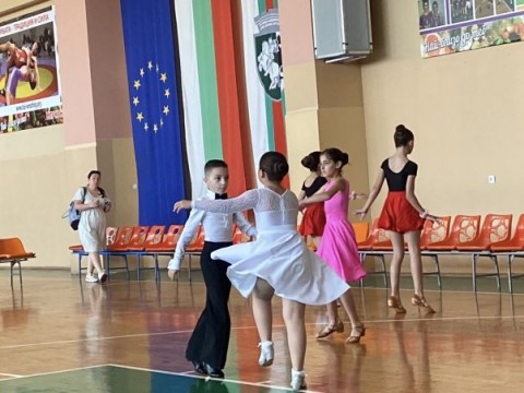 Спортни танци
