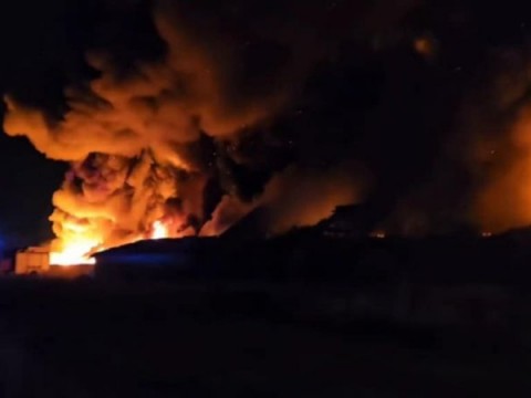 Интензивно денонощие за пожарникарите в Сливенско: 43 сигнала, активни пожари и мащабна акция в Чинтулово