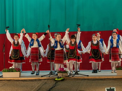 Твърдица тържествено отбеляза 147 години от Освобождението на България